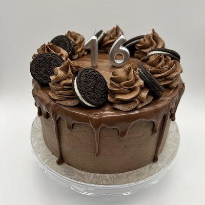 8” Oreo Cake