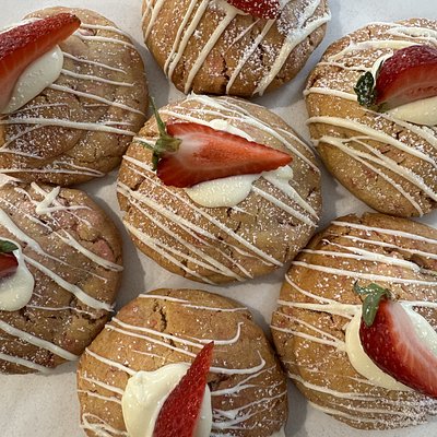 White Chocolate & Strawberry 