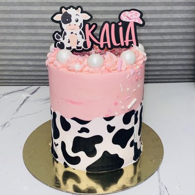 6 Inch Round Cake (about 16 Servings)