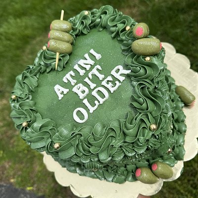 8 inch Heart Cake