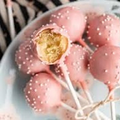 Custom Cake Pops/ 12 Cake Pops Included