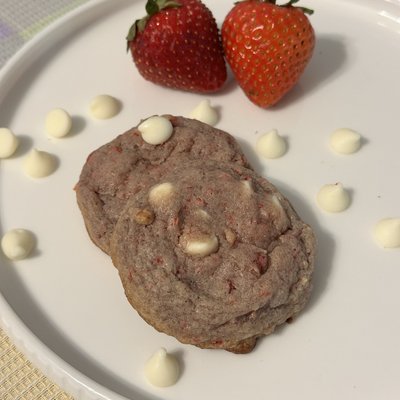 2oz Strawberry White Chocolate