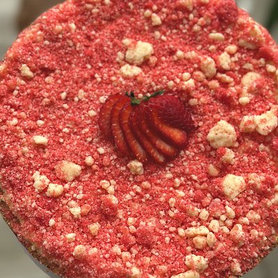 Strawberry Crunch Cheesecake