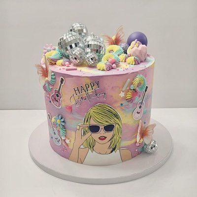 9” Custom Cakes 