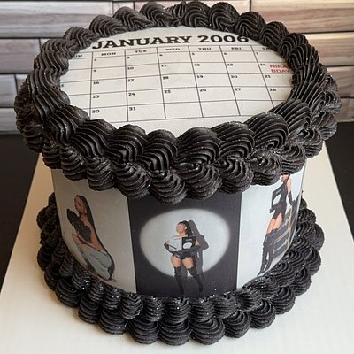 Calendar 8in Round Cake