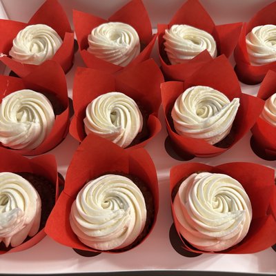 Carrot Cake Cupcakes Per Dozen 
