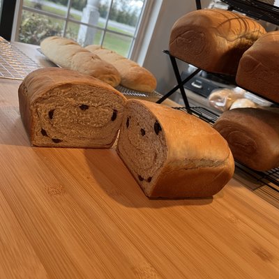 Cinnamon Raisin Bread 