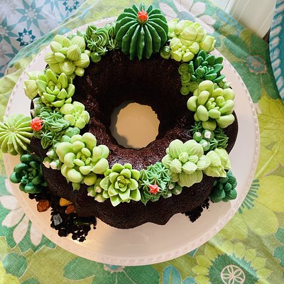10” Succulent Plant Bundt Cake