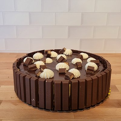 KitKat Cheesecake