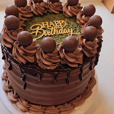 Dubai Chocolate Cake