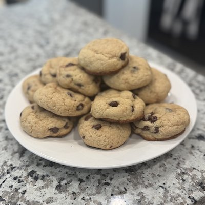 Dozen Sourdough Chocolate Chip Cookies 
