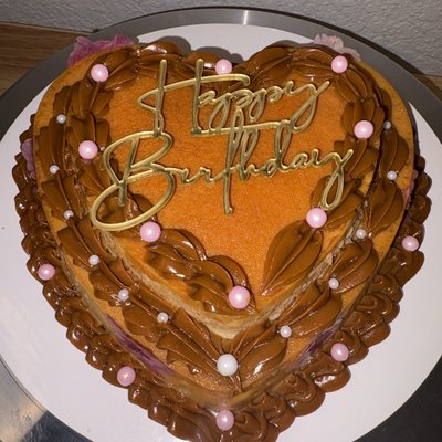 2 Tier Heart Chocoflan Heart 🩷 4” on top of 6” Or 6” on top of 8”