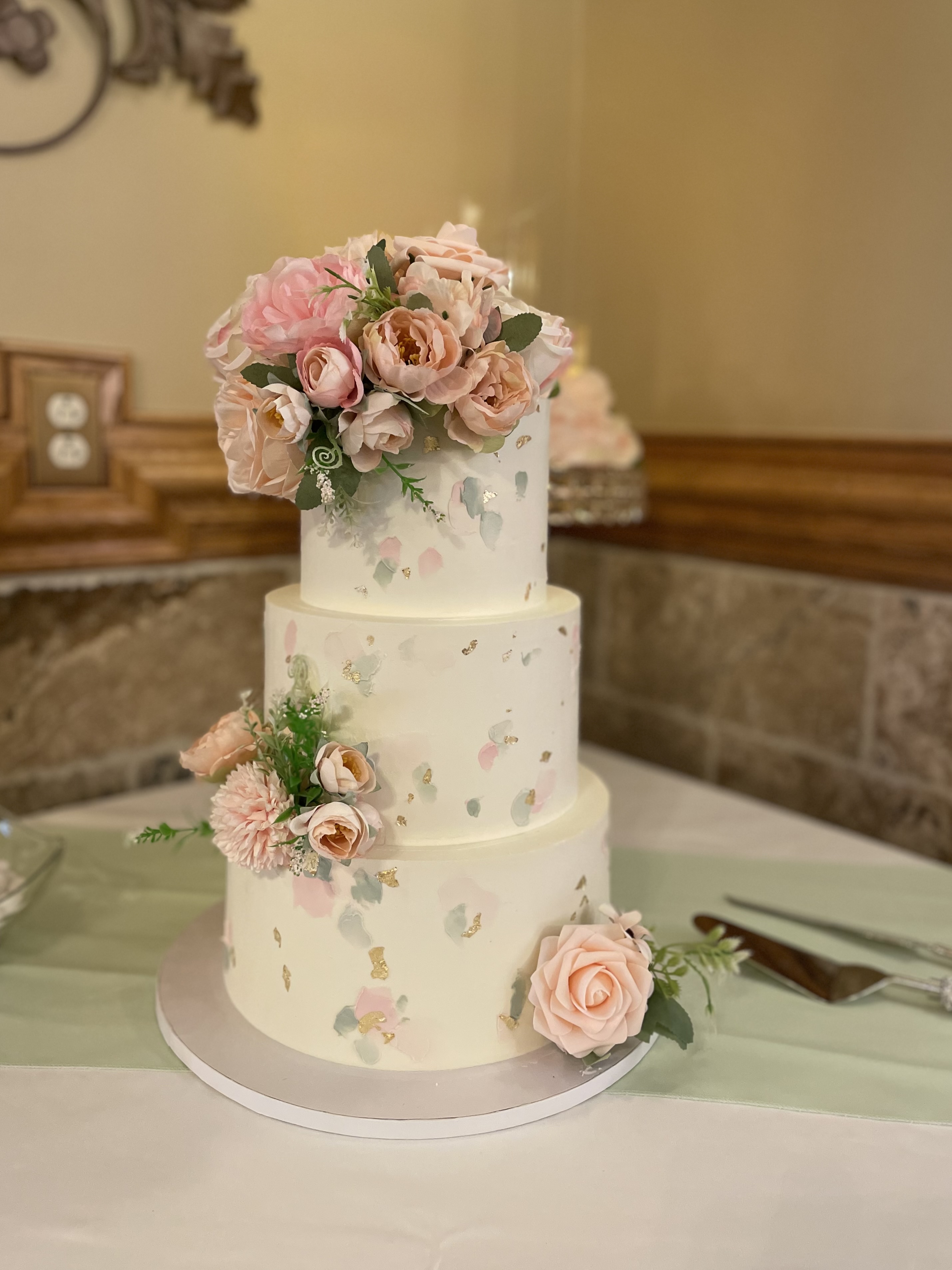 3 Tier Cakes Or Larger 