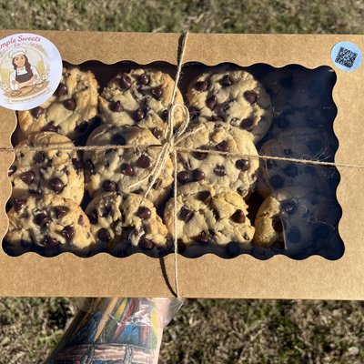 Dozen Cookies