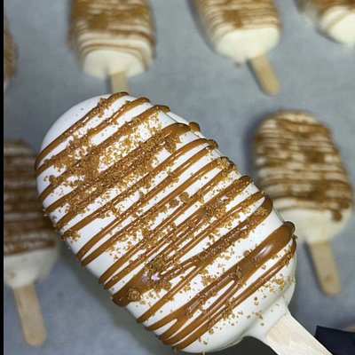 Cakesicles
