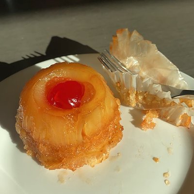 Pineapple Upside-Down Cupcakes