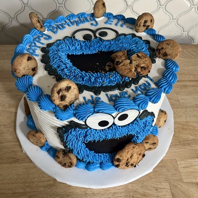 2-Layer 8” Cake (serves 12-16) 