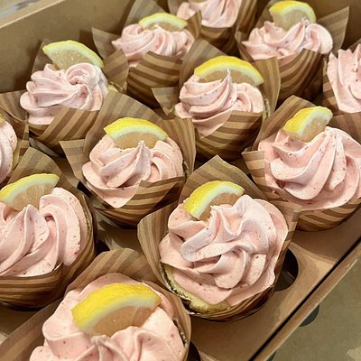 Strawberry Lemonade Cupcakes