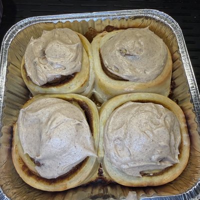 Pumpkin Spice Cinnamon Rolls (4)