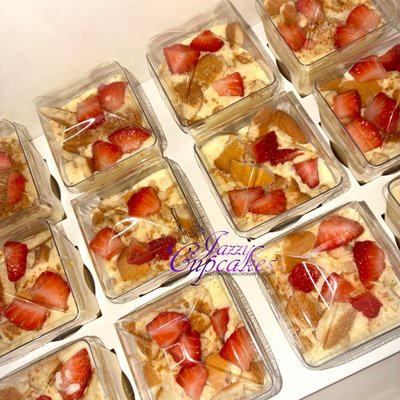 Banana/Strawberry Pudding Dessert Cups