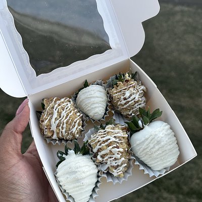 6 Count Half & Half Berry Box