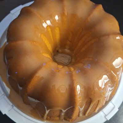 Caramel Pound Cake (Whole)