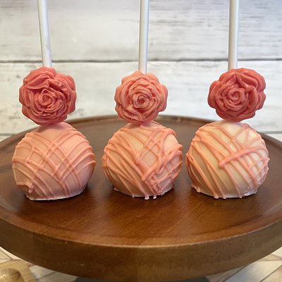 Strawberry Cake Pops