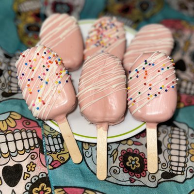 Cakesicles 🍰