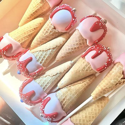 Large Cheesecake Stuffed Cake Pops 1/2 Dozen 