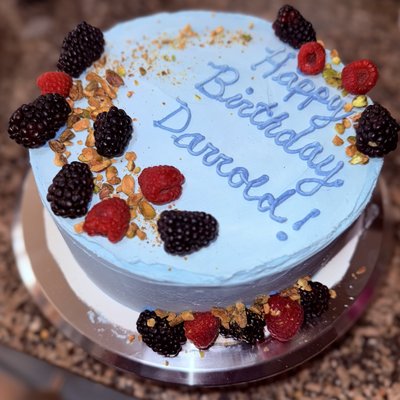 Custom Cakes 