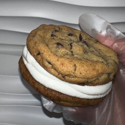 Chocolate Chip Cookiewiches