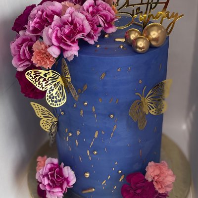 9 Inch Custom Cake