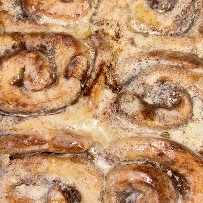 Cinnamon Rolls (12)