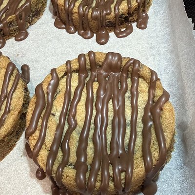 Dubai Chocolate Chip: 4.4 Oz Cookies 12 For $25