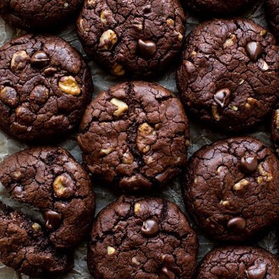 Brownie Walnut Chunk Cookies 