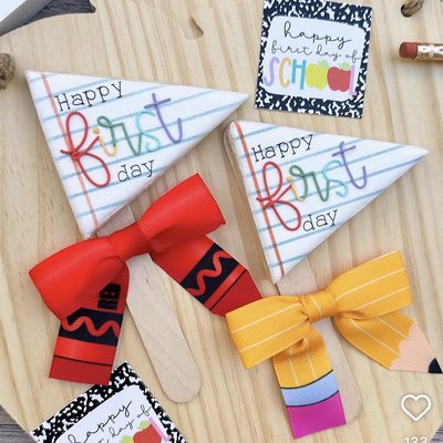 Pennant Cookie With pencil 