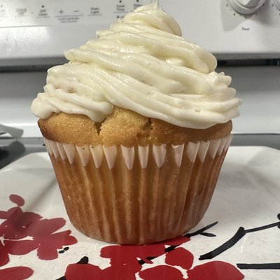 Lemon Cake Muffin w/ Cream Cheese Frosting