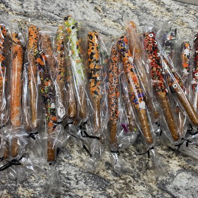 Custom Chocolate Covered Pretzels