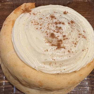 Regular Cinnamon Rolls With Cream Cheese Icing 4 Pack