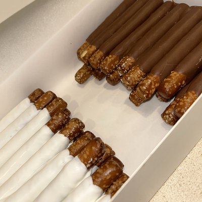 Pretzel Rods (4 pack)