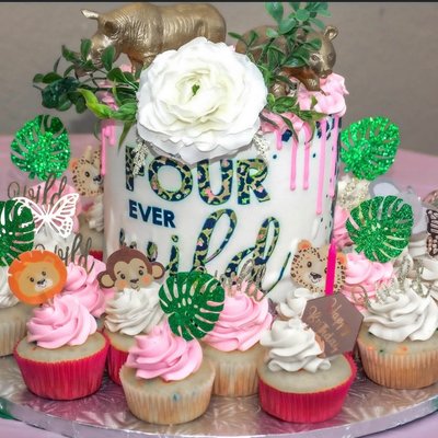 Large Celebration Board (35 Servings)