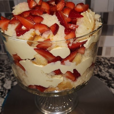 Classy's Sweets Strawberry Dump Cake