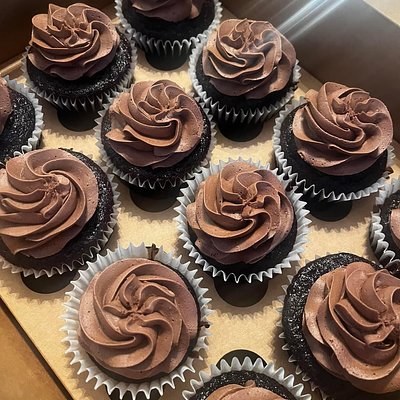 Chocolate Cupcakes With Chocolate Buttercream 