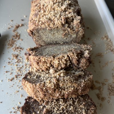 Cinnamon Streusel Banana Bread