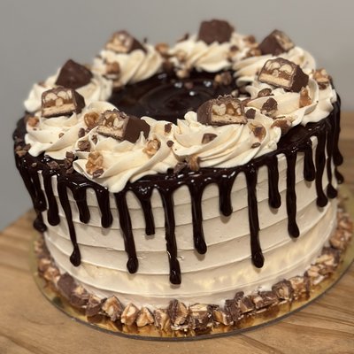 Snickers Cake