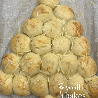 Pull Apart Rolls - Pumpkin Or Christmas Tree shaped 