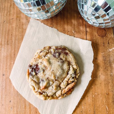 Chocolate Chip Cookie