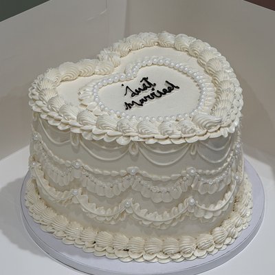 10” 3 Layer Cake✨