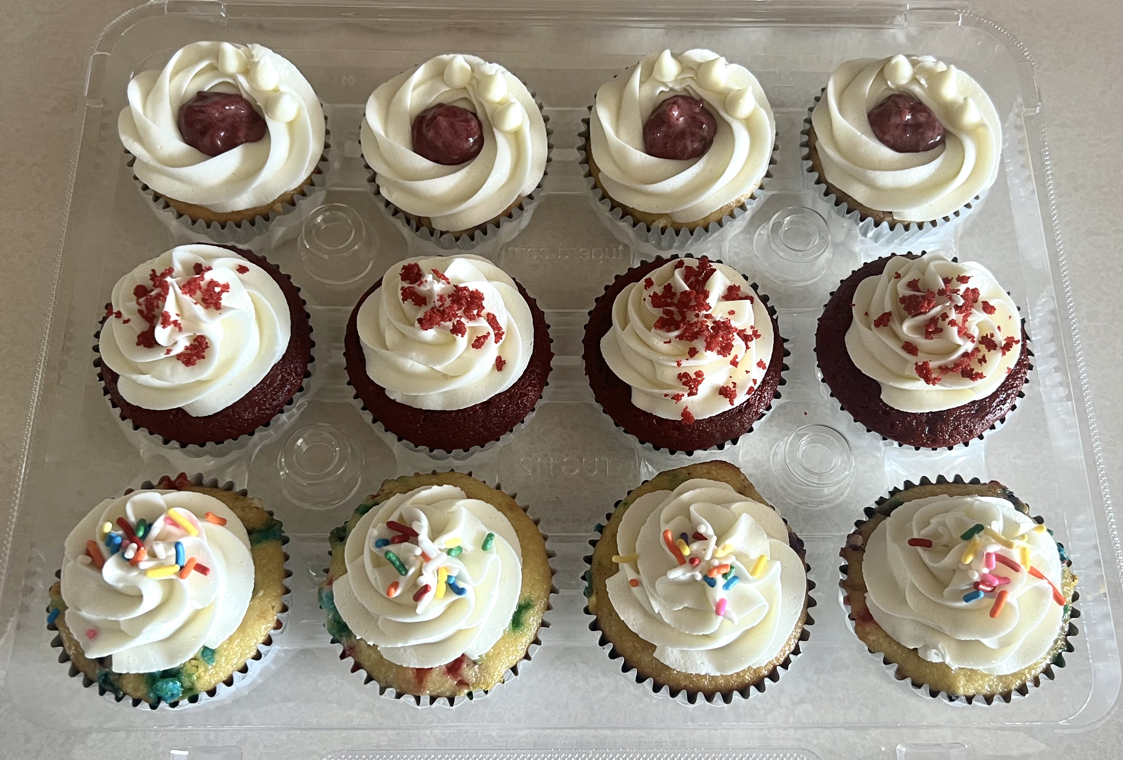 Cupcakes: Gourmet “Fancy” Dozen