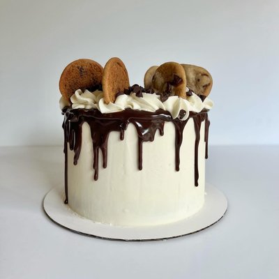 Cakes 8”
